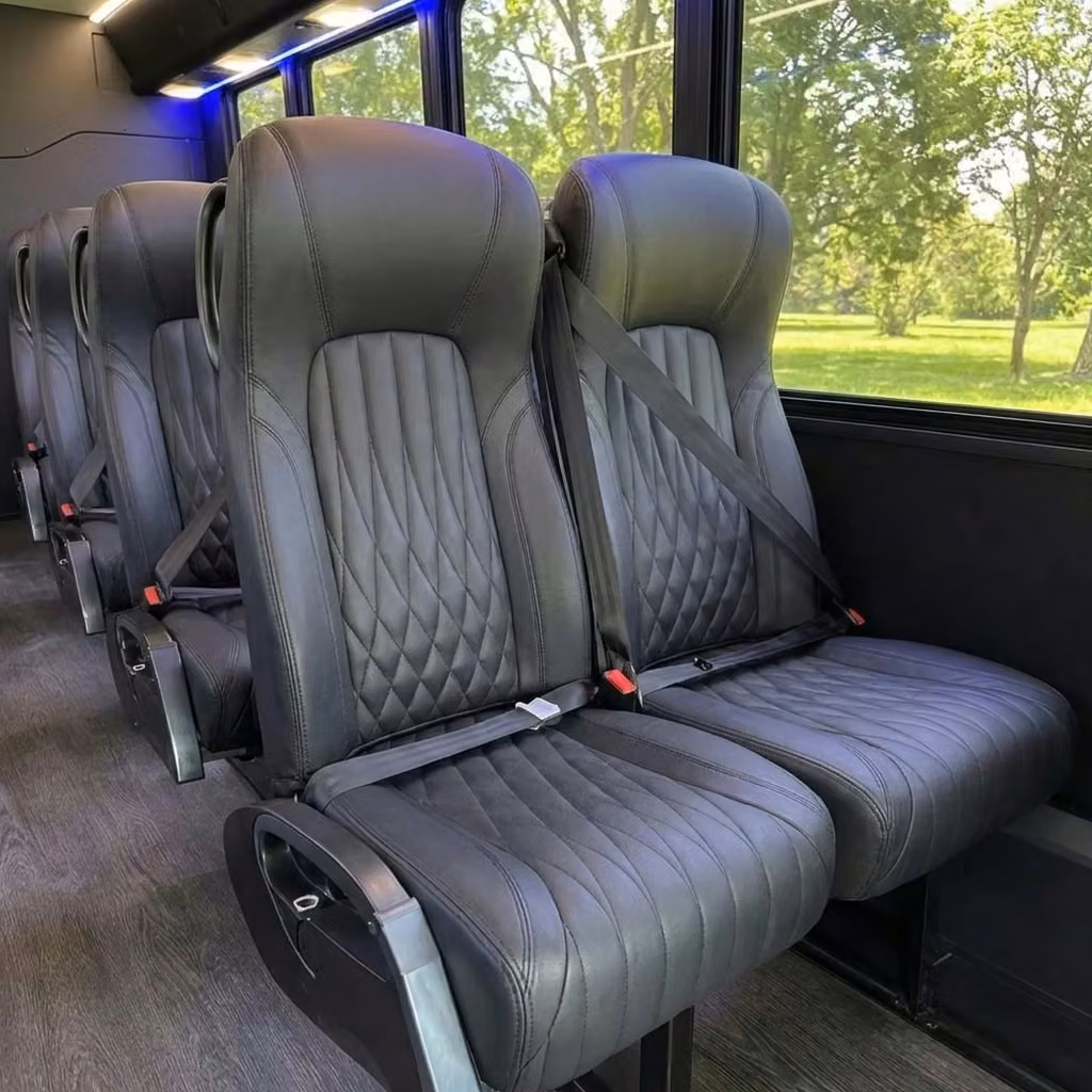naugatuck 20 passenger minibus high back seats