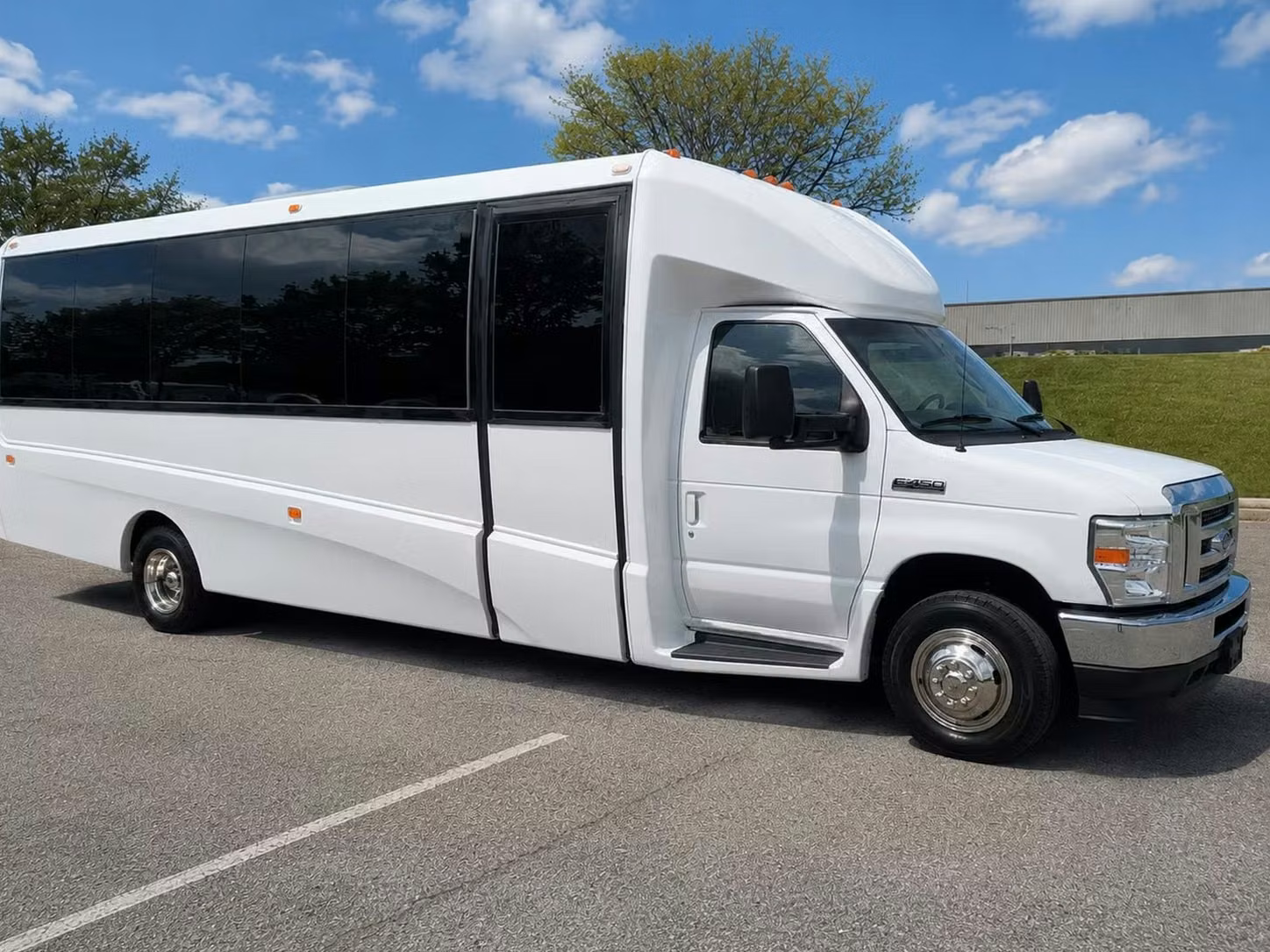 naugatuck 20 passenger minibus rental