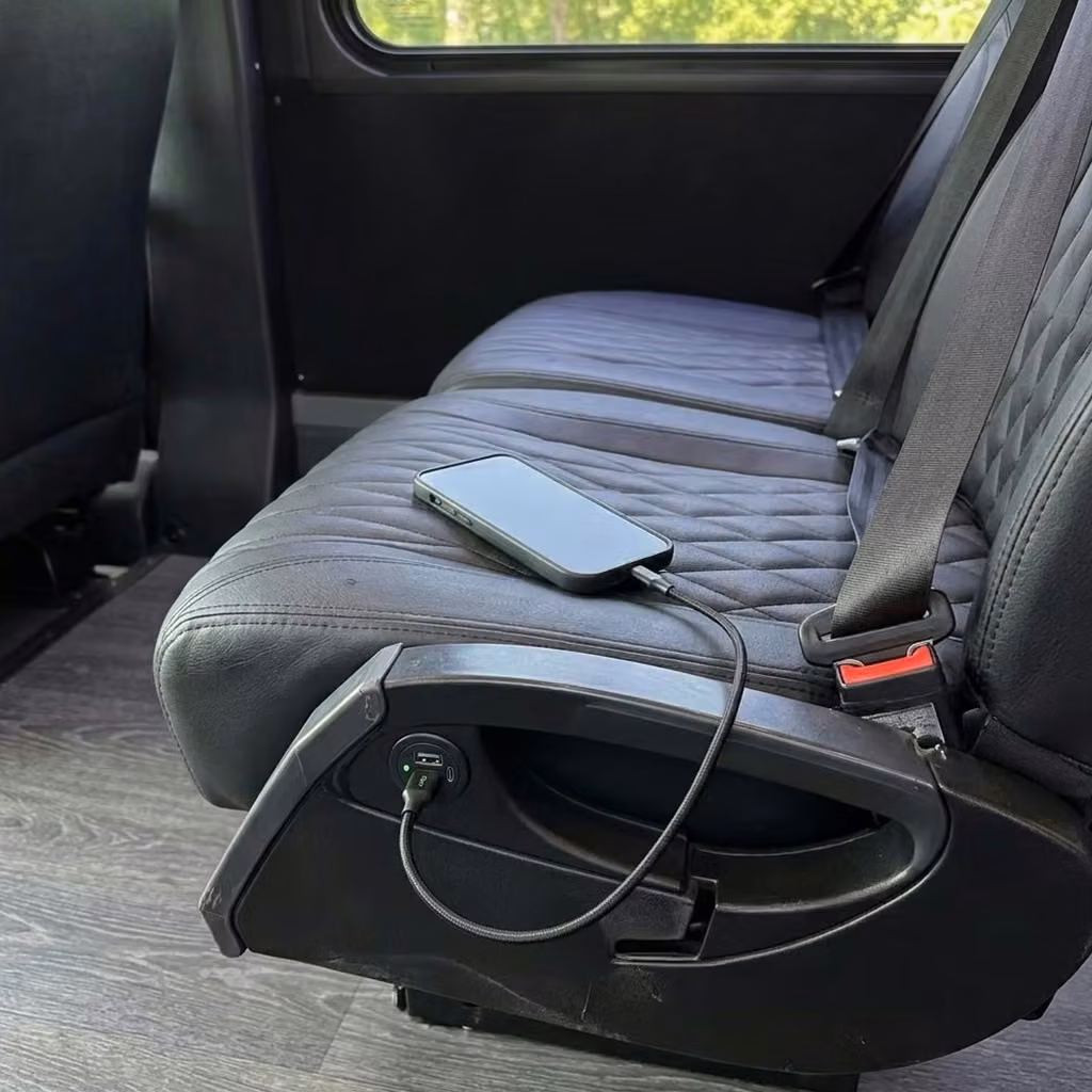 naugatuck 20 passenger minibus usb charging