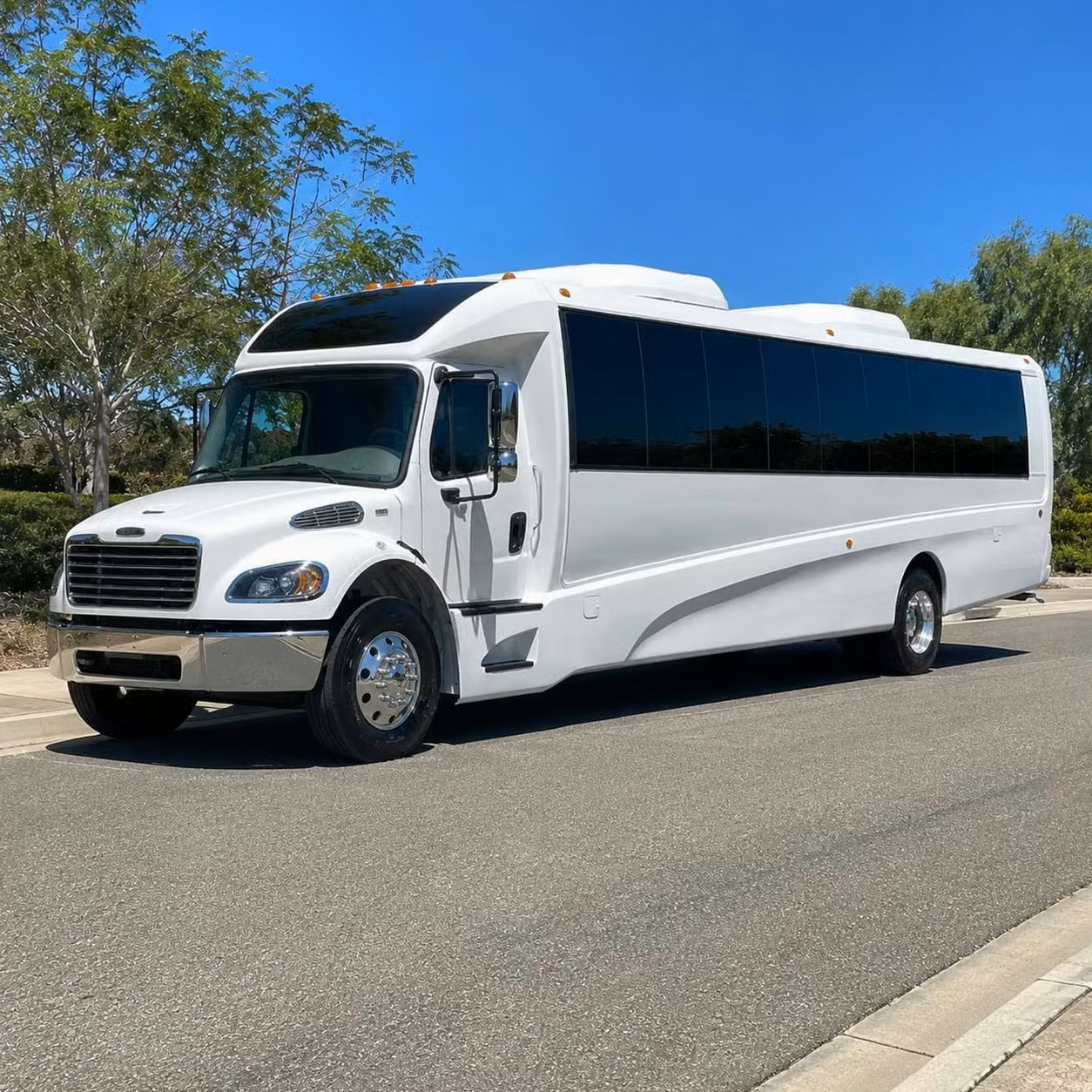 naugatuck 35 passenger minibus rental