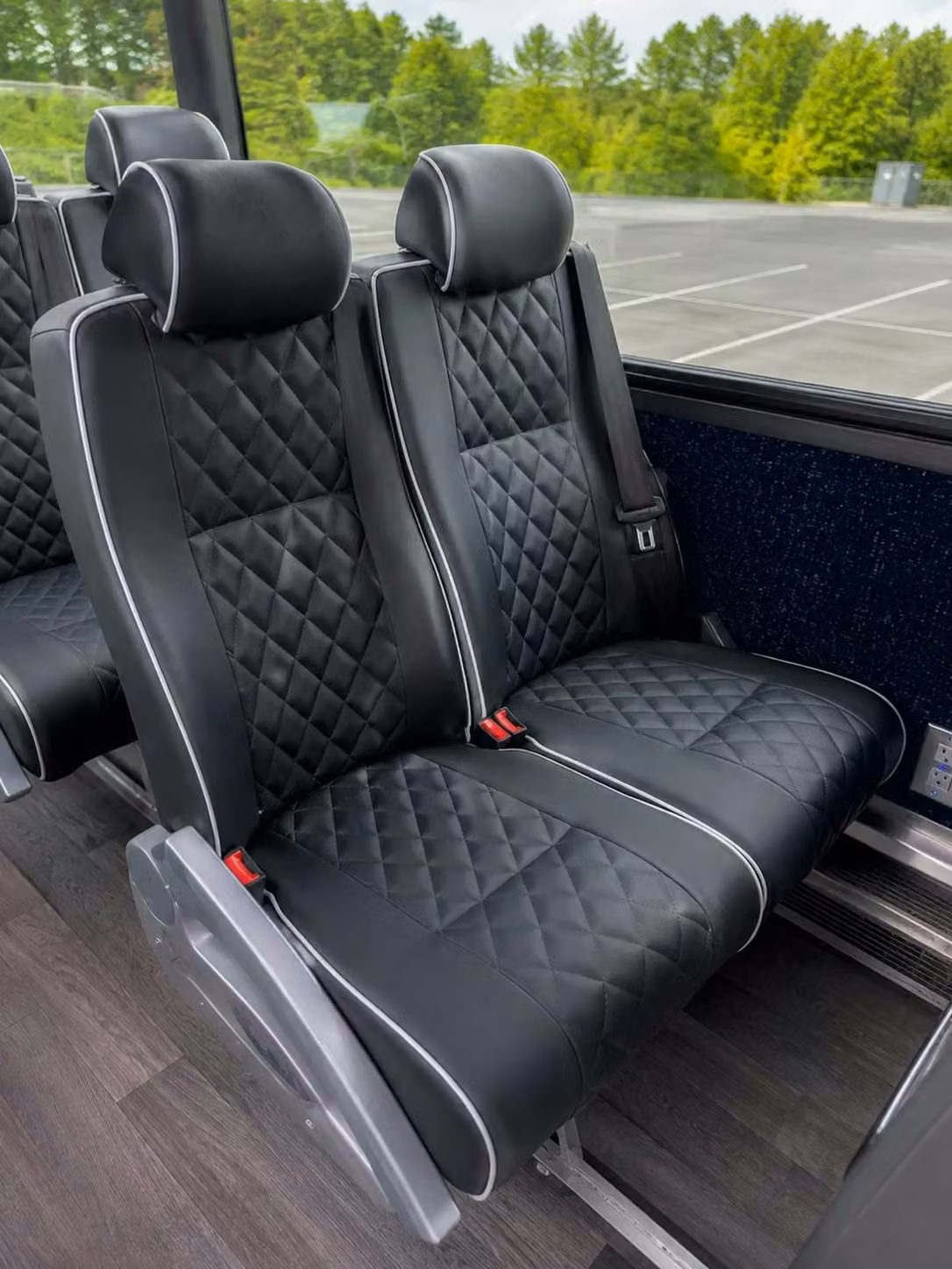 naugatuck 56 passenger charter bus reclining seats