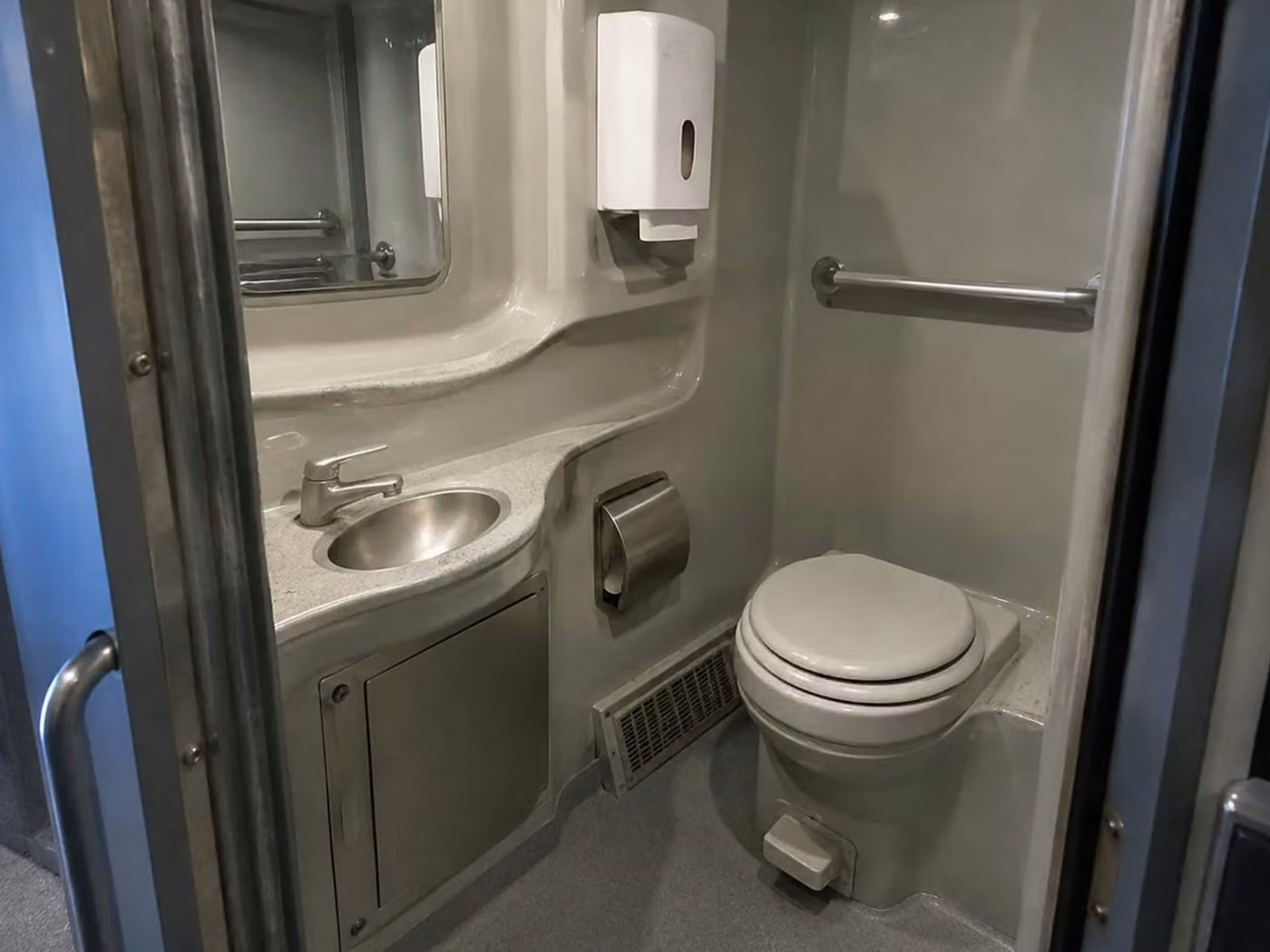 naugatuck charter bus onboard restroom