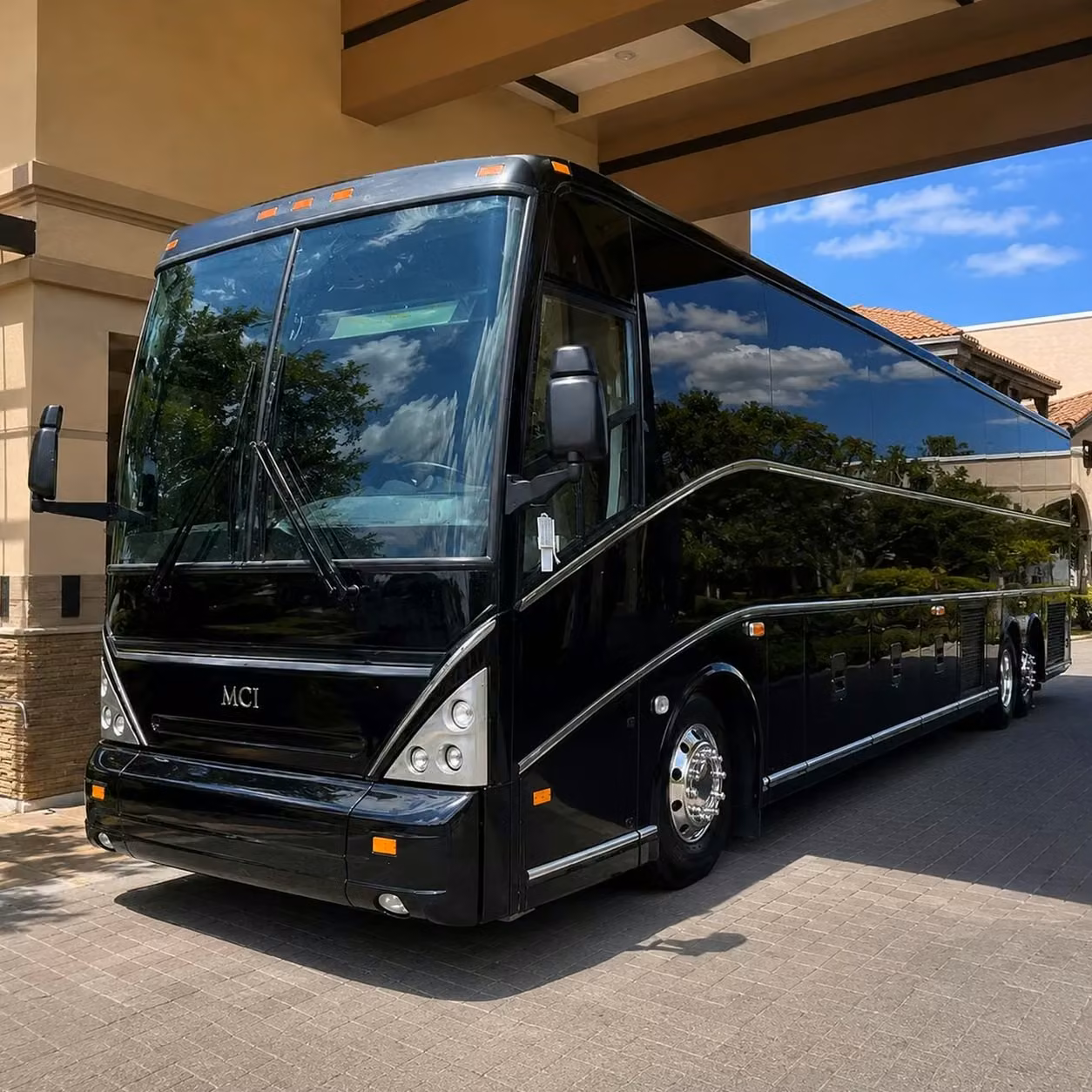 naugatuck hotel and airport transfer services