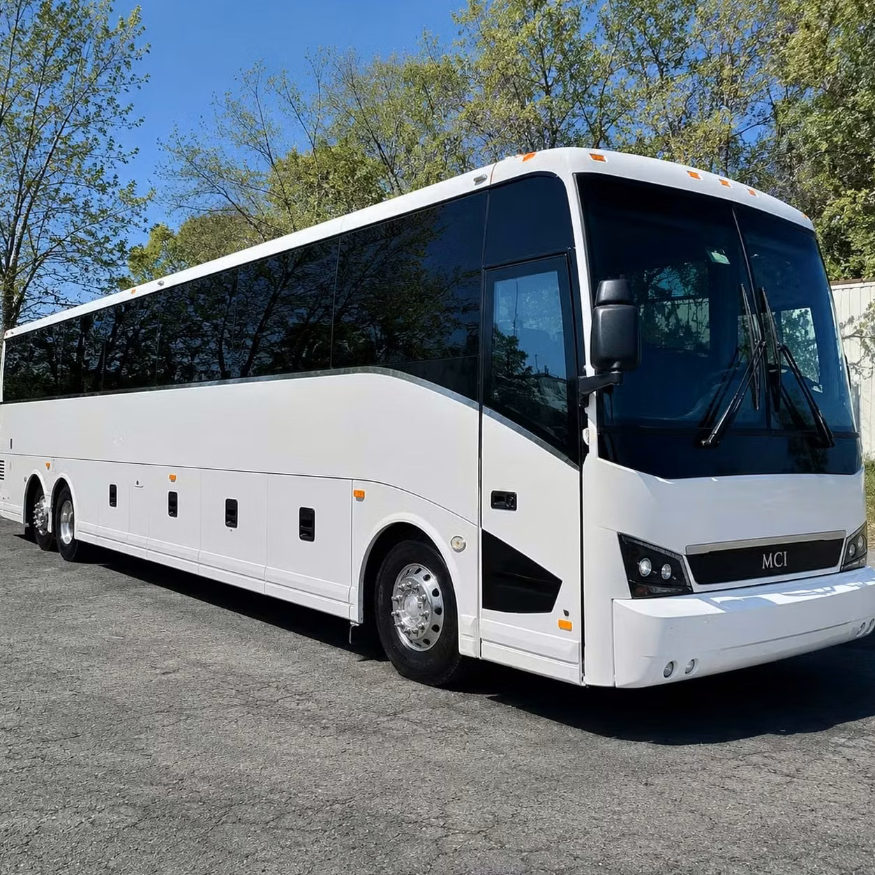 naugatuck private bus rentals for convention attendees